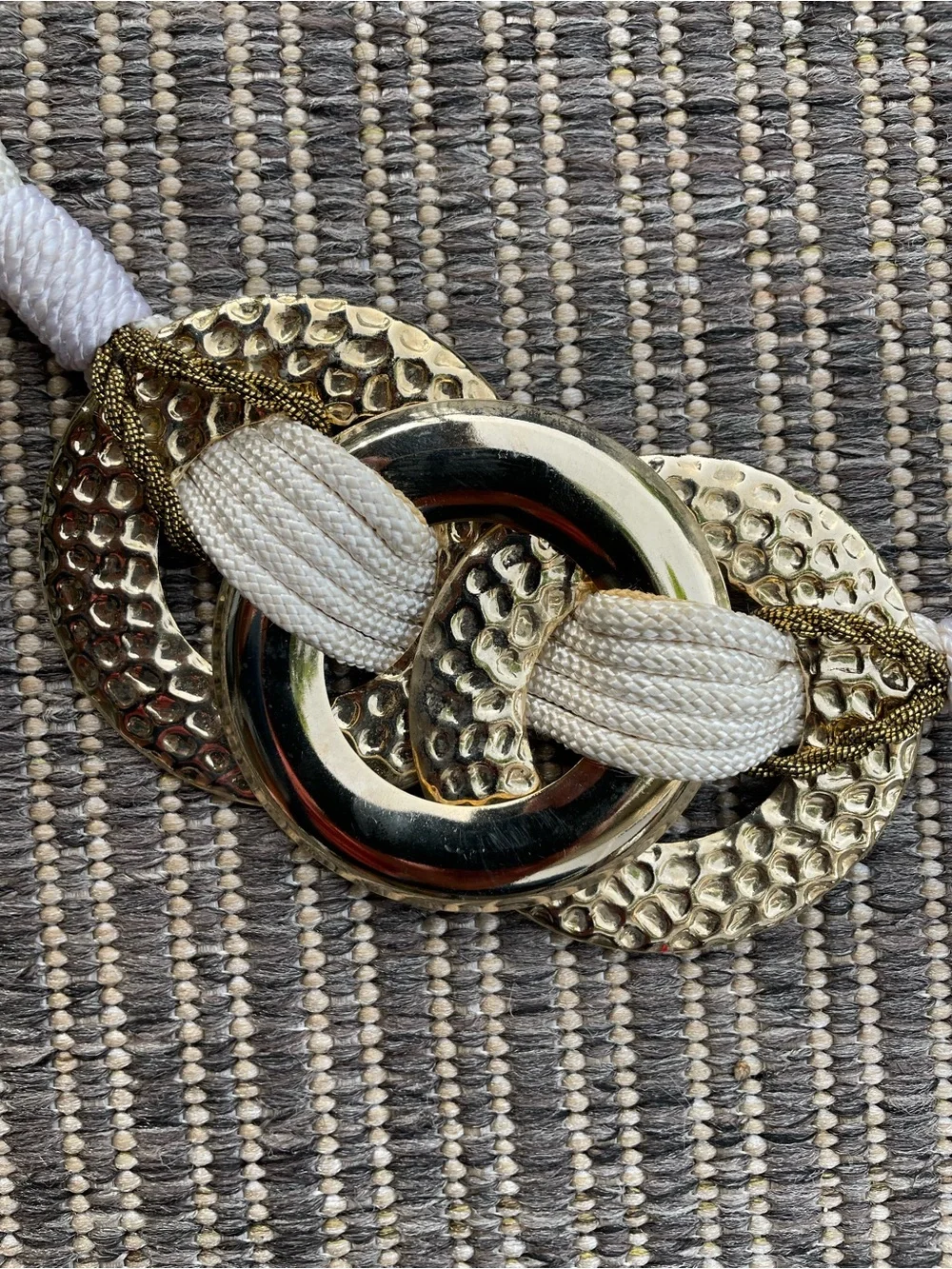 Vintage  80’s White Stretch Cinch Belt with Hammered Gold Ring Buckle